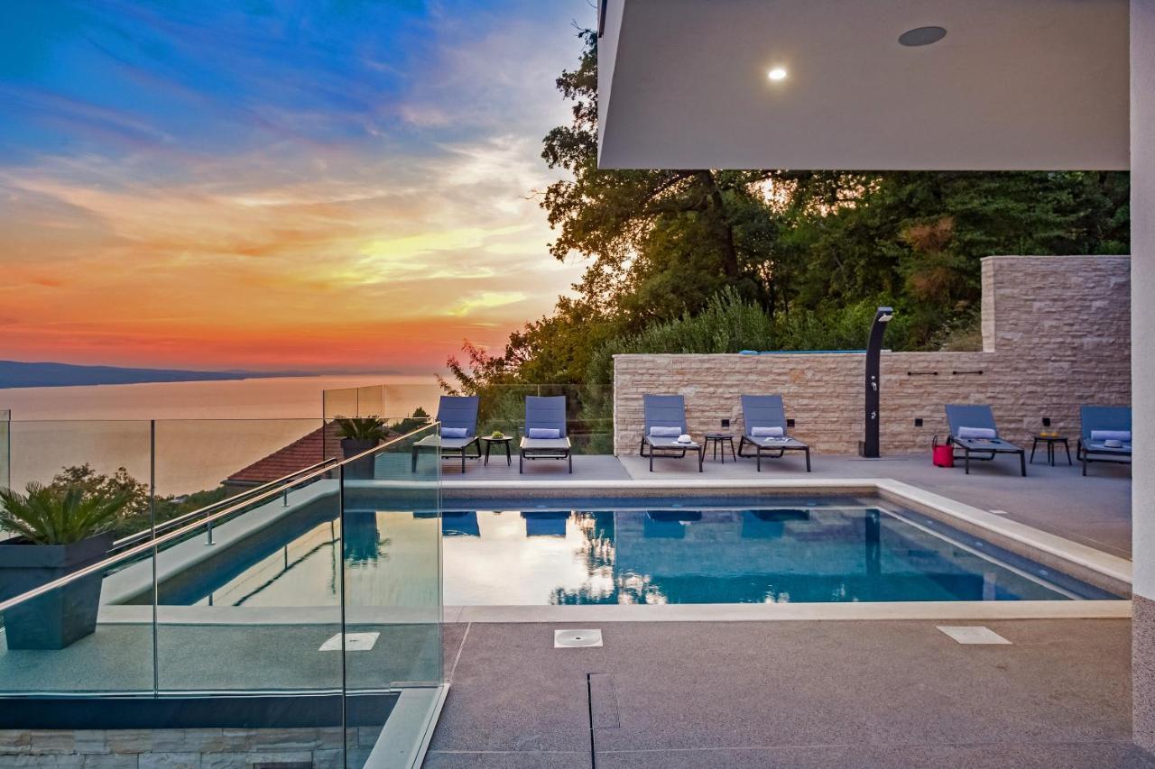 Villa Dispet With Heated Pool, Jacuzzi, Sauna And Cinema Celina Ngoại thất bức ảnh