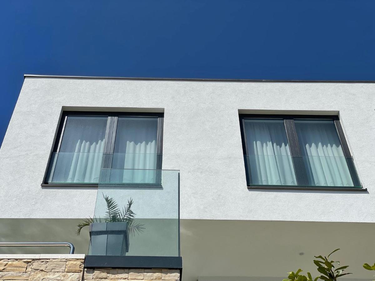 Villa Dispet With Heated Pool, Jacuzzi, Sauna And Cinema Celina Ngoại thất bức ảnh